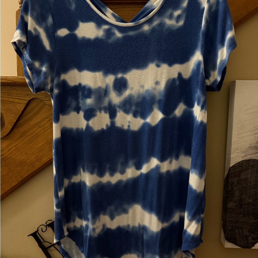 Shiela Rose Blue Tie-Dye Women's Top L